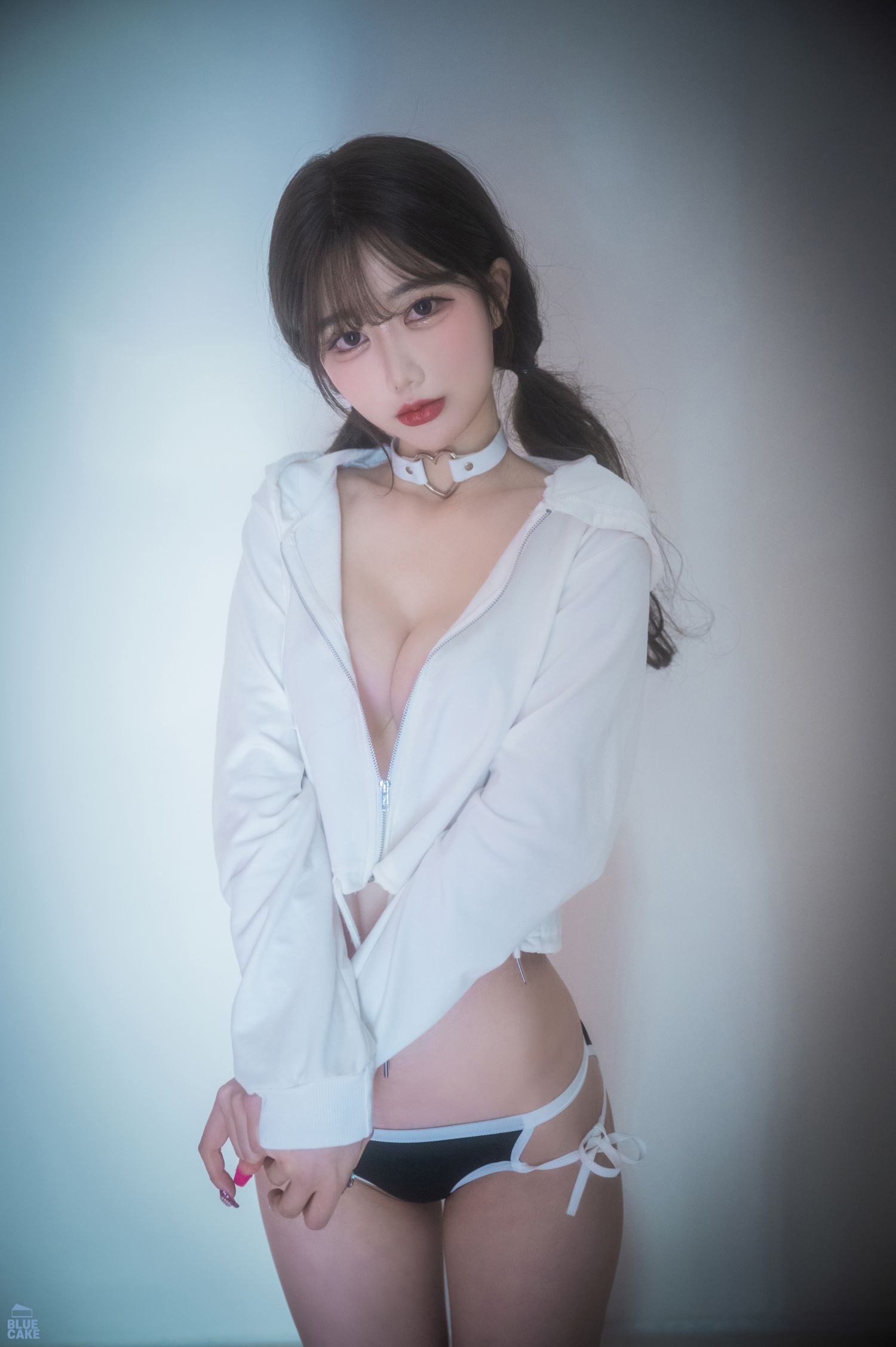 BLUECAKE 韩国美少女模特性感写真 JungEun Dazzling 1 (3)