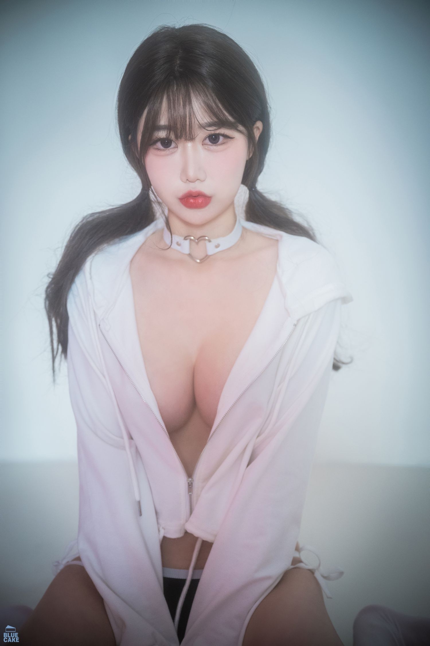 BLUECAKE 韩国美少女模特性感写真 JungEun Dazzling 1 (13)