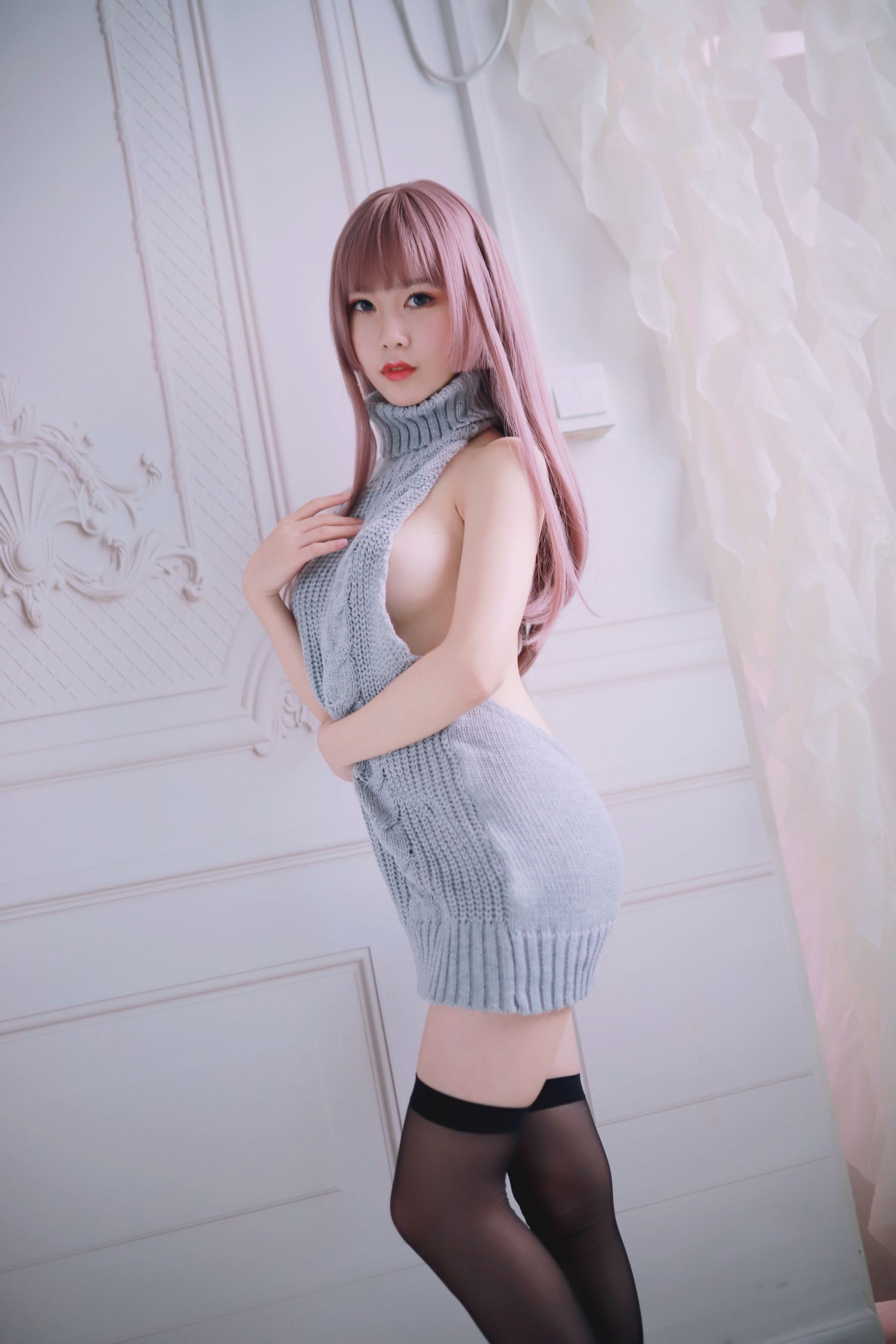 美女动漫博主抖娘利世性感Cosplay写真毛衣 (31)