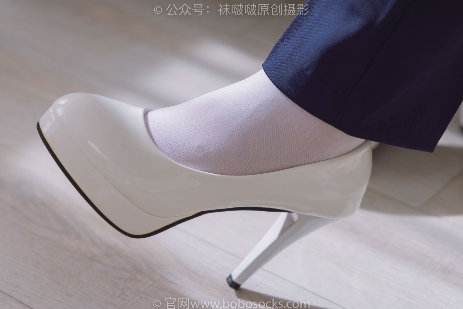 BoBoSocks袜啵啵美少女丝袜美脚写真第No.178期小甜豆高跟鞋厚白丝ol风裤里丝 (12)