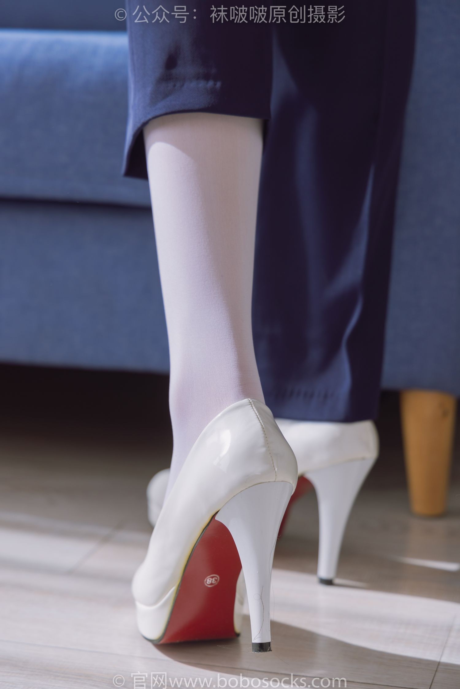 BoBoSocks袜啵啵美少女丝袜美脚写真第No.178期小甜豆高跟鞋厚白丝ol风裤里丝 (16)