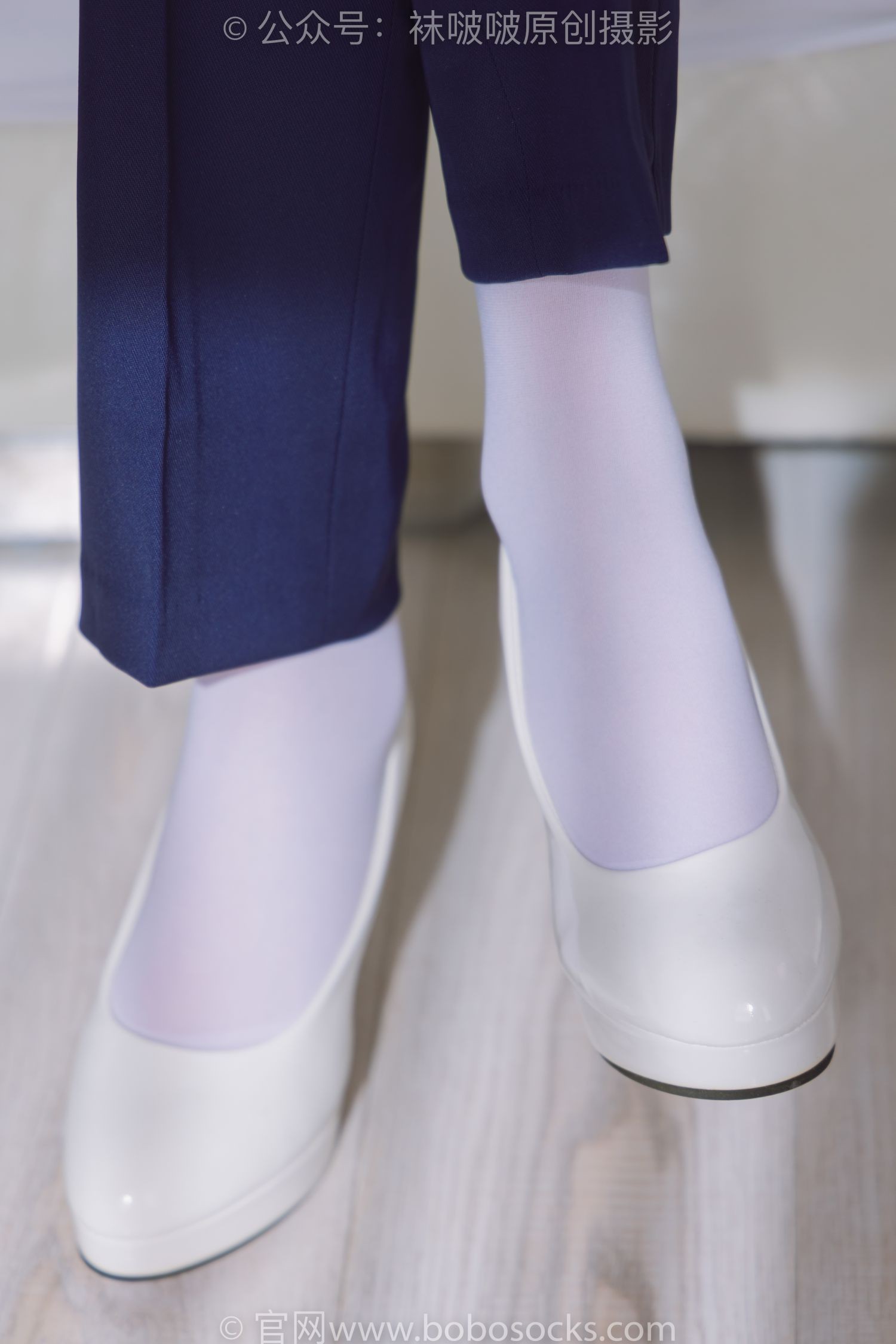 BoBoSocks袜啵啵美少女丝袜美脚写真第No.178期小甜豆高跟鞋厚白丝ol风裤里丝 (5)