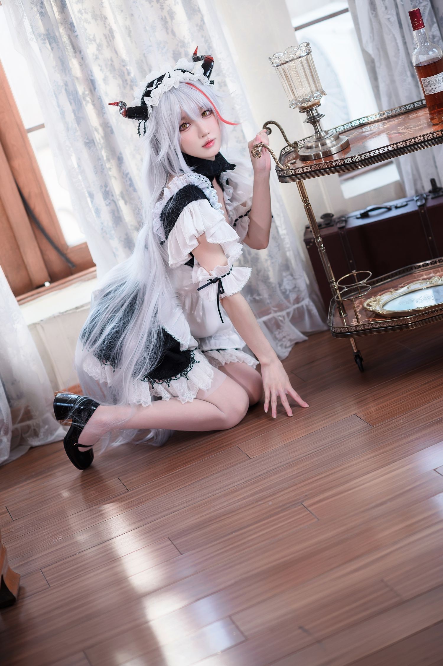 美女动漫博主阿包也是兔娘性感Cosplay写真埃吉尔女仆 (14)