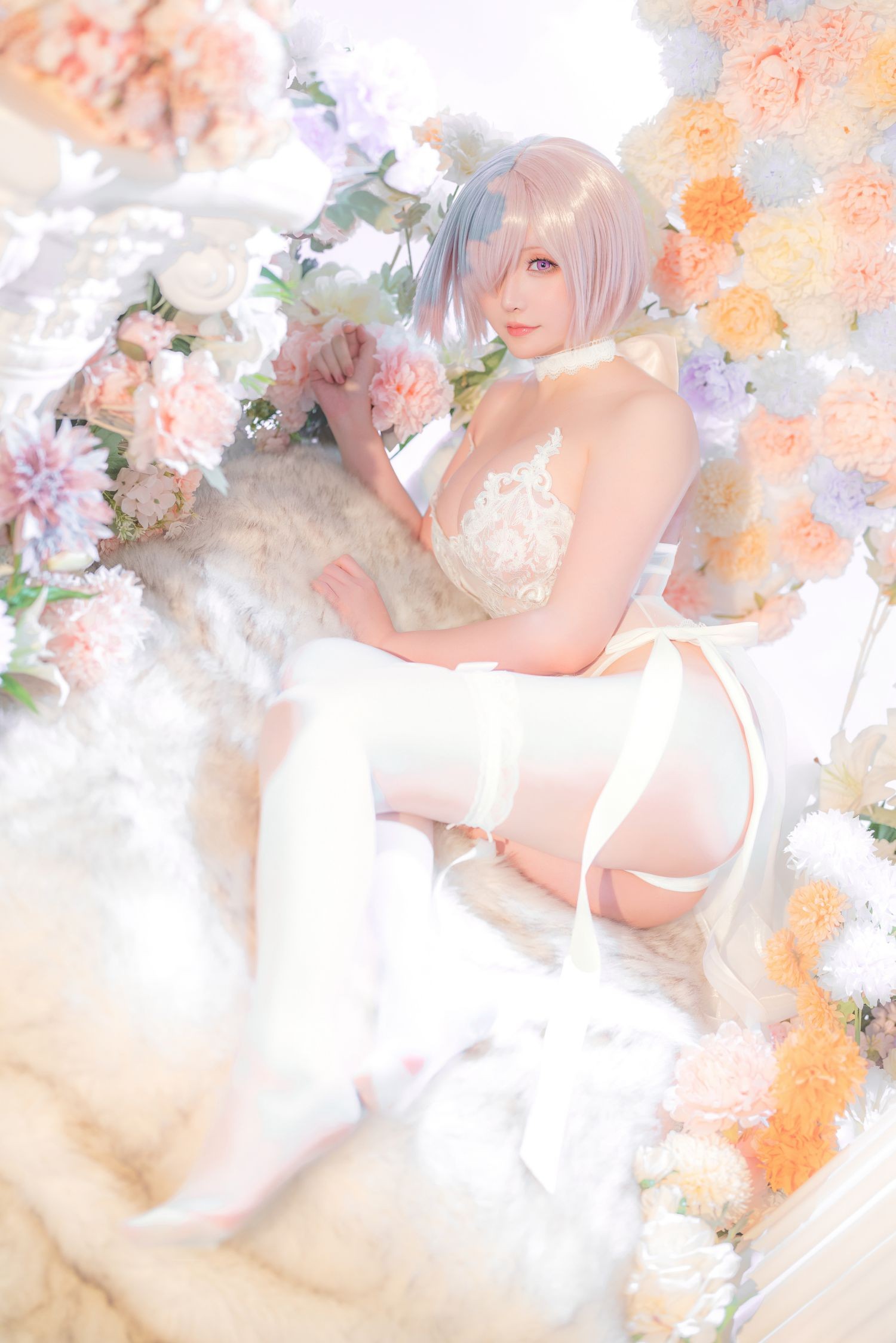 美女动漫博主星之迟迟性感Cosplay写真玛修婚纱 (55)