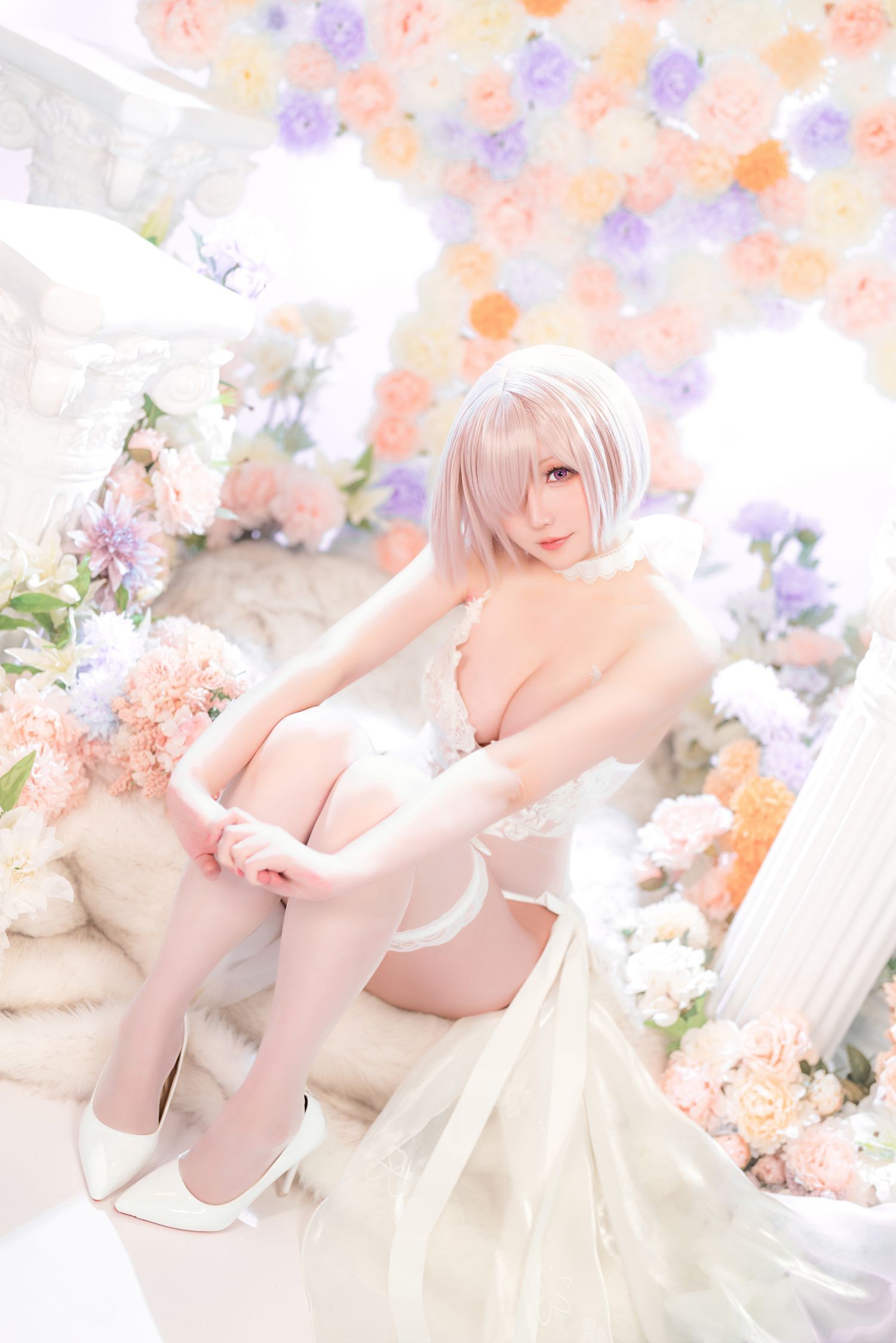 美女动漫博主星之迟迟性感Cosplay写真玛修婚纱 (72)