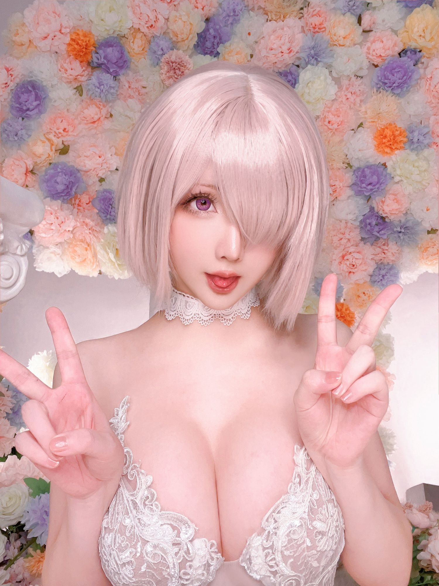 美女动漫博主星之迟迟性感Cosplay写真玛修婚纱 (4)